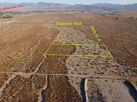cor 80 ste avenue #Q2, Sun Village, CA 93543