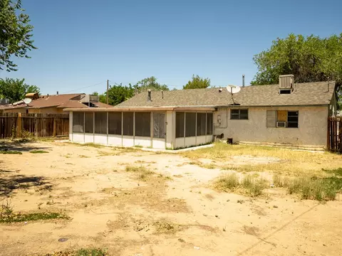 1114 Oldfield St W, Lancaster, CA 93534 photo 18