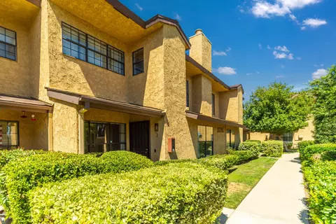 1535 Avenue L W UNIT 2, Lancaster, CA 93534