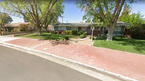 44827 12th St W, Lancaster, CA 93534