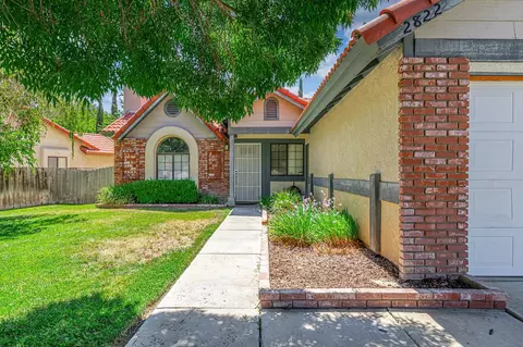 2822 Princeton Way, Lancaster, CA 93536 photo 2