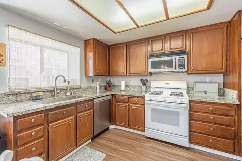 2822 Princeton Way, Lancaster, CA 93536 photo 8