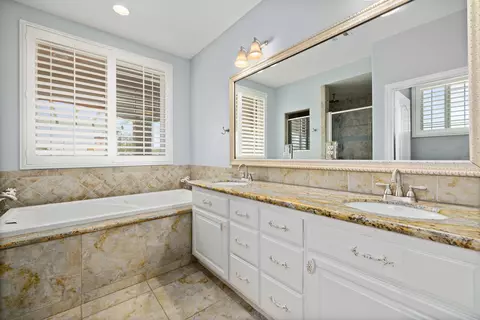 8753 Ave D2 W, Lancaster, CA 93536 photo 22