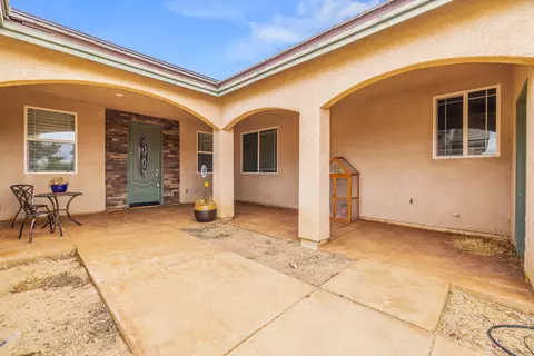 8753 Ave D2 W, Lancaster, CA 93536 photo 33