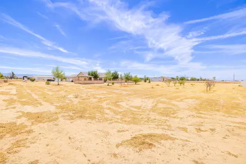 8753 Ave D2 W, Lancaster, CA 93536 photo 29