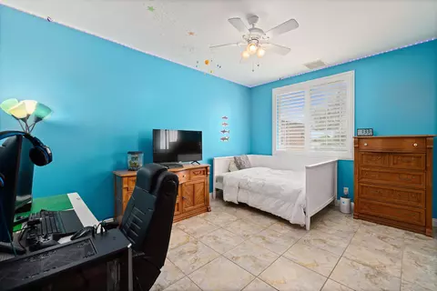 8753 Ave D2 W, Lancaster, CA 93536 photo 15