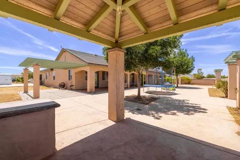 8753 Ave D2 W, Lancaster, CA 93536 photo 26