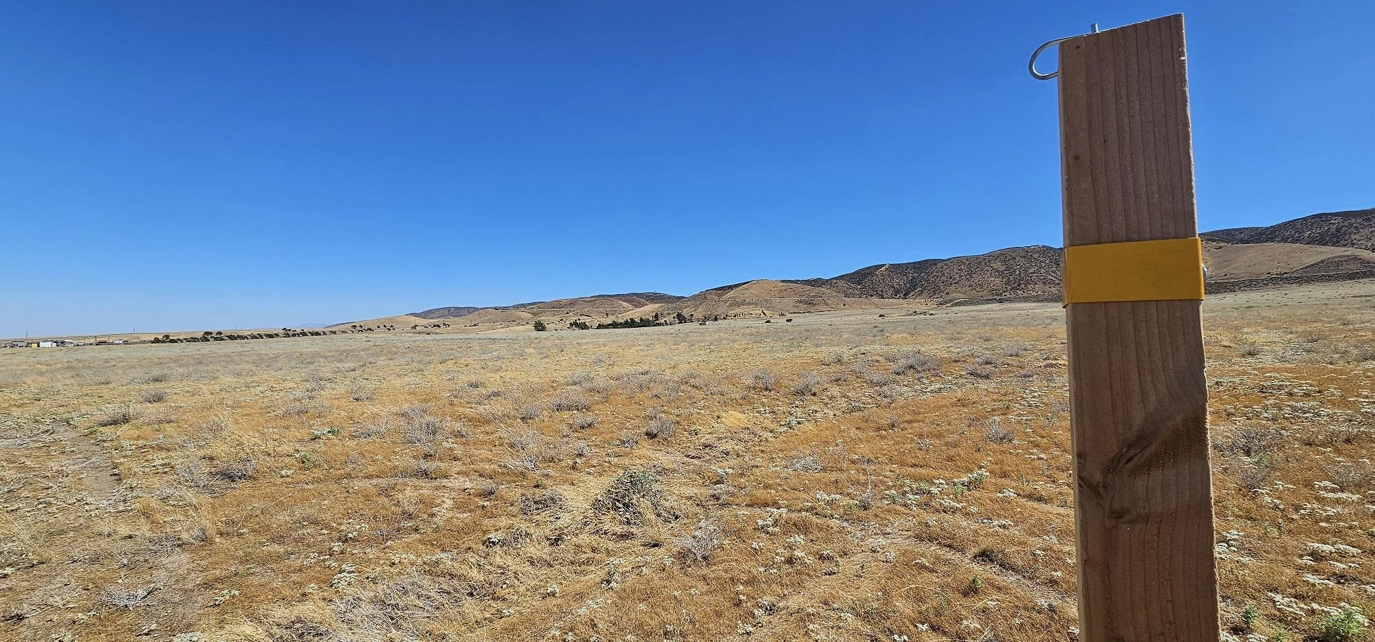 Avenue J11 / 124th St W  