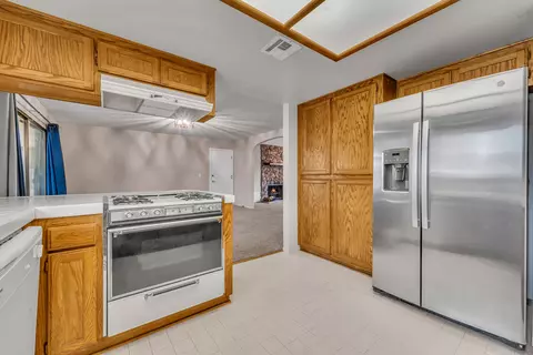 301 Avenue S E, Palmdale, CA 93550 photo 19