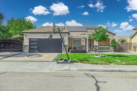 2051 Ave H 7 W, Lancaster, CA 93534