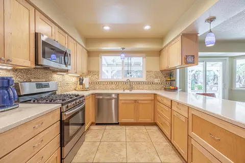 43848 Windsor Pl, Lancaster, CA 93536 photo 9