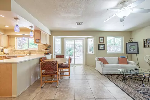 43848 Windsor Pl, Lancaster, CA 93536 photo 13