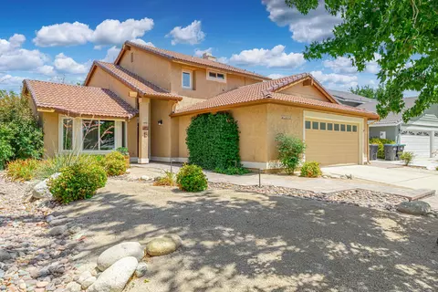 43848 Windsor Pl, Lancaster, CA 93536