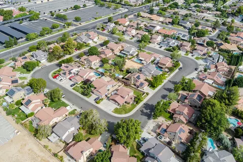 43848 Windsor Pl, Lancaster, CA 93536 photo 48
