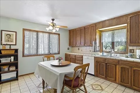 19185 Rice Dr, Tehachapi, CA 93561 photo 14