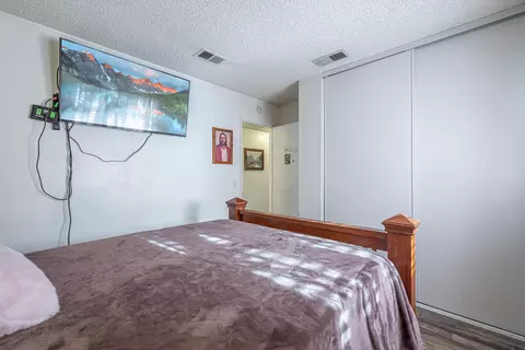 1011 Nugent St E, Lancaster, CA 93535 photo 14
