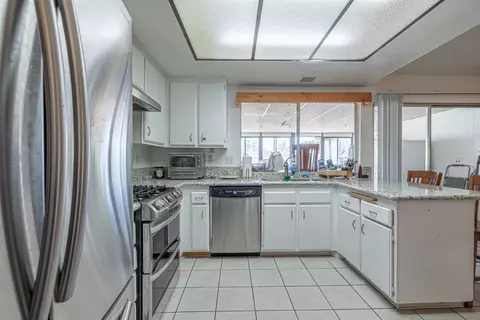 1011 Nugent St E, Lancaster, CA 93535 photo 11