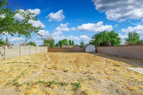 1011 Nugent St E, Lancaster, CA 93535 photo 27