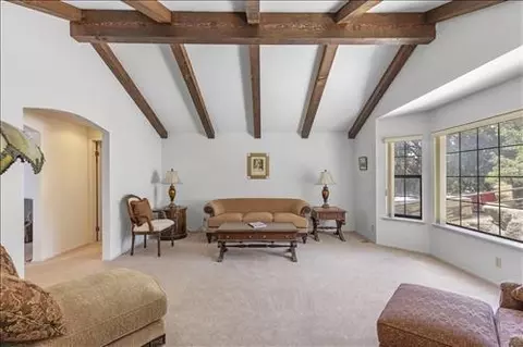 30220 Garces Ct, Tehachapi, CA 93561 photo 4