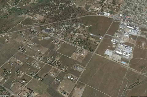 Schout Road, Tehachapi, CA 93561 photo 3