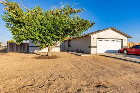 8764 Loop Blvd N, California City, CA 93505