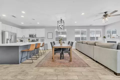 4036 Jonathan St, Lancaster, CA 93536 photo 6
