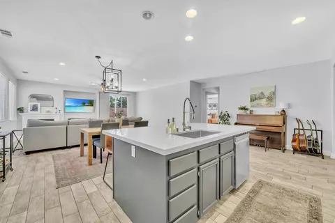 4036 Jonathan St, Lancaster, CA 93536 photo 5