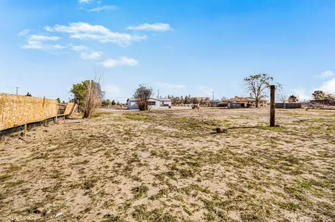 9820 Palmdale Blvd E, Palmdale, CA 93591 photo 21