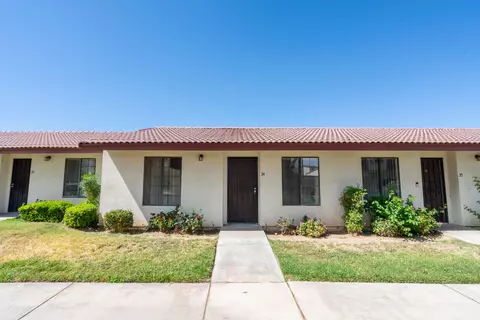 2230 Q4 Ave E UNIT 34, Palmdale, CA 93550