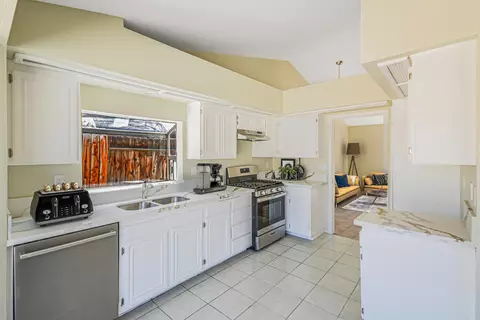 36922 Solvay St, Palmdale, CA 93552 photo 7