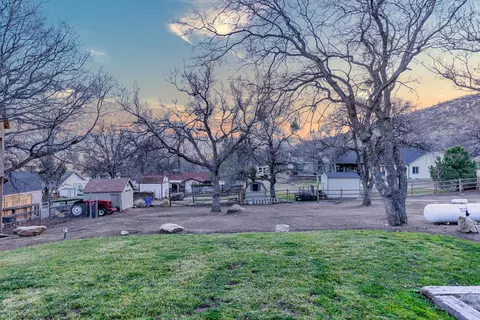 21504 Sunnybrook Dr, Tehachapi, CA 93561 photo 28