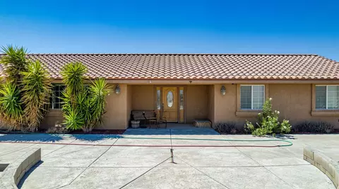 16716 Hacienda Blvd, California City, CA 93505