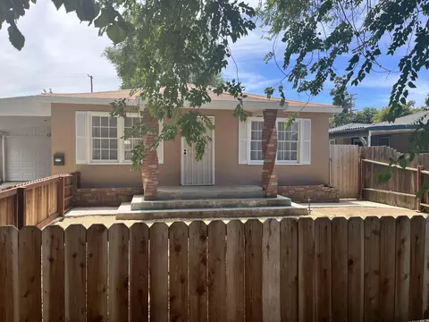 320 D St W, Tehachapi, CA 93561