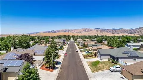View/Area - 810 Mulberry St, Tehachapi, CA 93561 photo 2 of 2