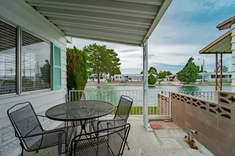 48303 20th St W #21, Lancaster, CA 93534