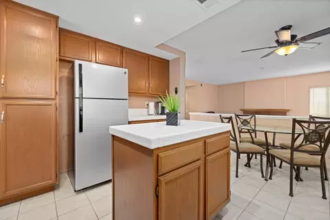 37729 49th St E, Palmdale, CA 93552 photo 4