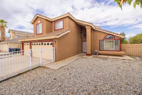 37729 49th St E, Palmdale, CA 93552 photo 2