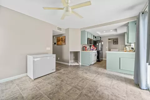 44708 Tarragon Dr, Lancaster, CA 93536 photo 16