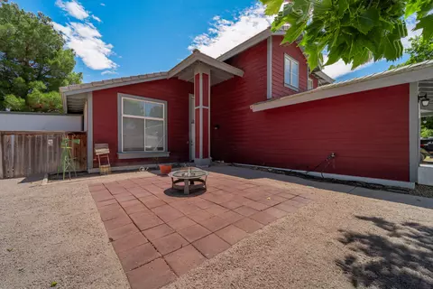 44708 Tarragon Dr, Lancaster, CA 93536 photo 4