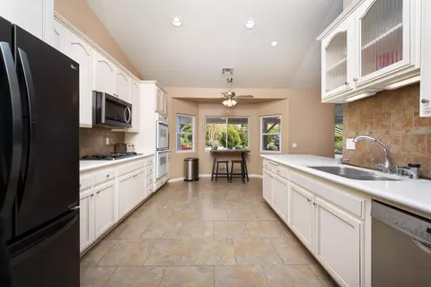 32134 Cimarron Way, Acton, CA 93510 photo 4