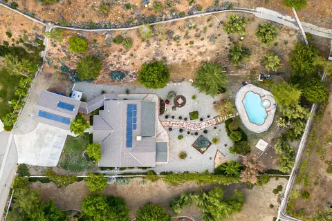 32134 Cimarron Way, Acton, CA 93510 photo 2