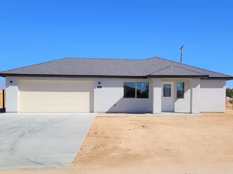 10357 Redwood Blvd, California City, CA 93505