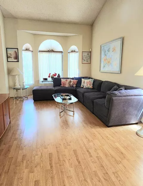 43915 Silver Bow Rd, Lancaster, CA 93535 photo 4