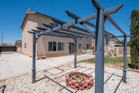 43936 Hampton St, Lancaster, CA 93536 photo 40