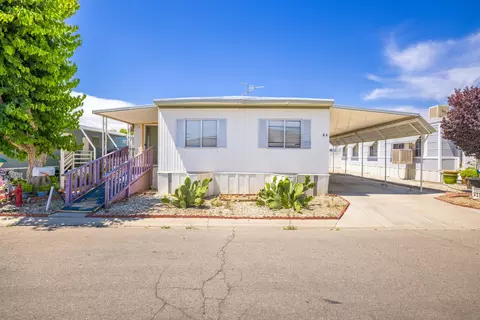 2550 Avenue I E #SPC 64, Lancaster, CA 93535