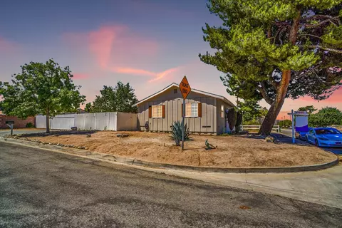 41555 47th St W, Lancaster, CA 93536