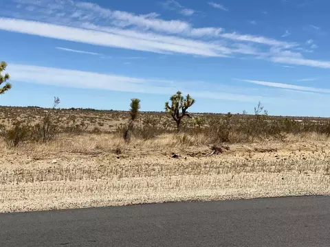 182 Nd St E And Ave J, Lancaster, CA 93535 photo 3