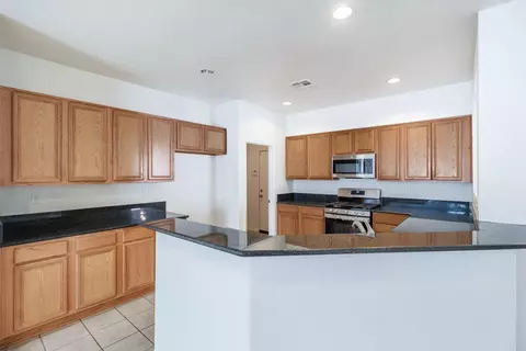 2715 Avenue J4 E, Lancaster, CA 93535 photo 14