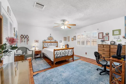 217 Eagle Ln, Palmdale, CA 93551 photo 4