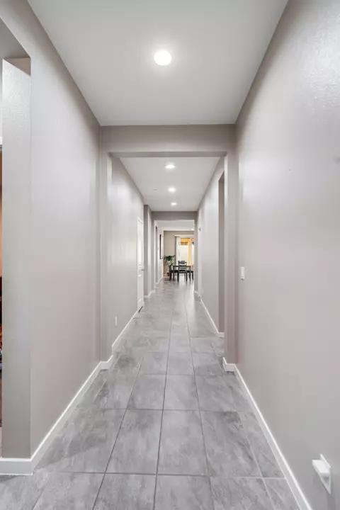 4425 Jackman St W, Lancaster, CA 93536 photo 4